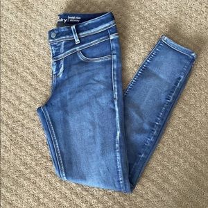 Distressed Super Skinny Jeans